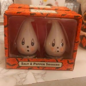 Johanna Parker Ghost Salt & Pepper in box